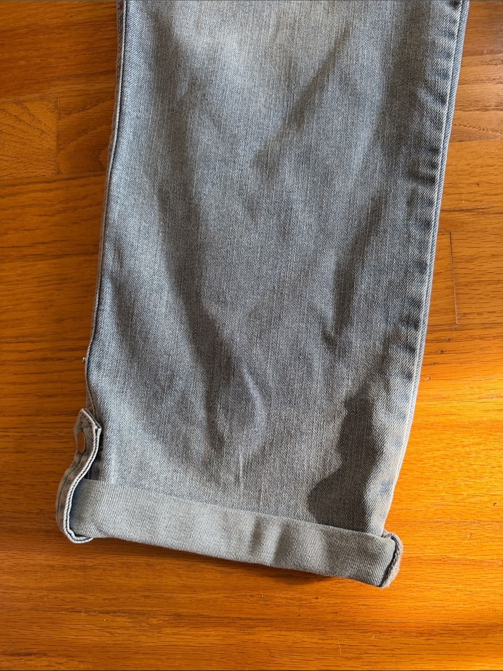 Democracy “Ab” technology cuffed with side pockets Jeans Light Wash size 12 - Picture 2 of 9